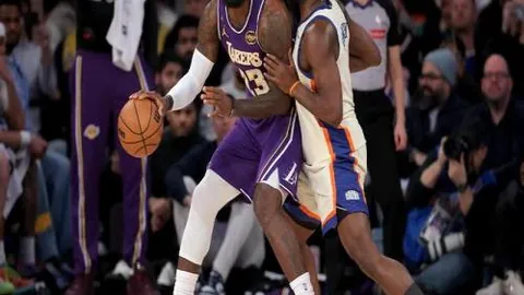 老鹰七星闪耀，战胜雄鹿奏凯歌