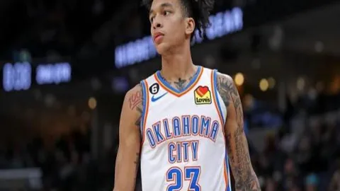 “落选新星崛起：盘点本季收入超高的7位落选秀，价值非凡！”